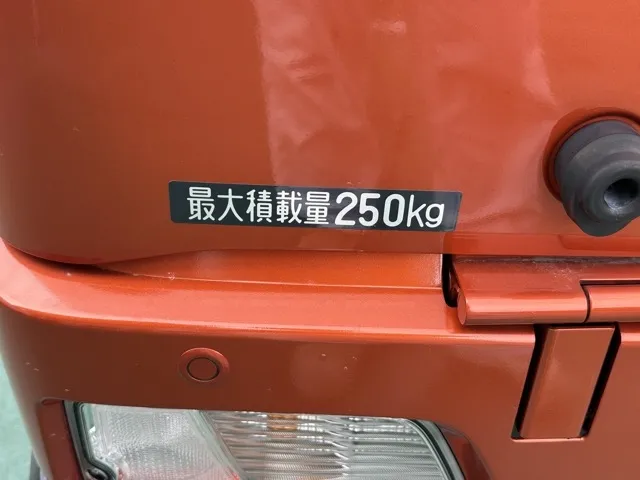 アトレー(ダイハツ)デッキバン AT 4WD届出済未使用車 9