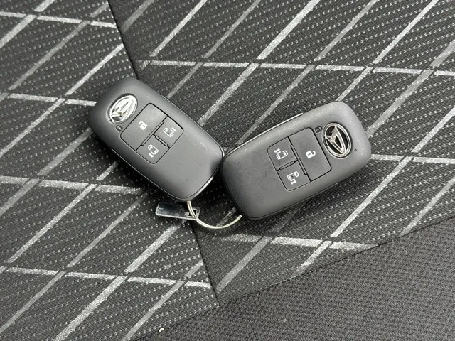 アトレー(ダイハツ)デッキバン AT 4WD届出済未使用車 20