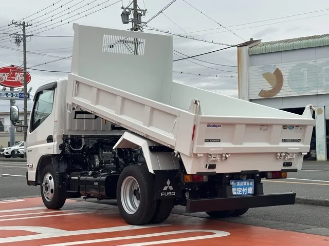 キャンター(三菱)３ｔ ローダースライドダンプ登録済未使用車 24