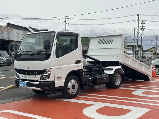 キャンター(三菱)３ｔ ローダースライドダンプ登録済未使用車 1