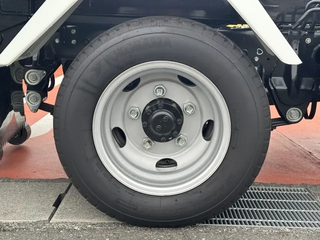 キャンター(三菱)３ｔ ローダースライドダンプ登録済未使用車 7