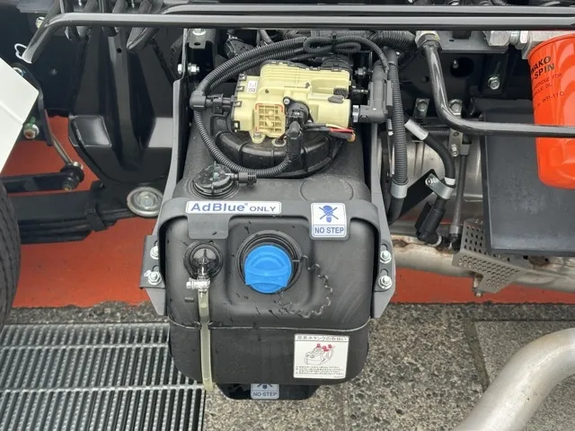 キャンター(三菱)３ｔ ローダースライドダンプ登録済未使用車 8