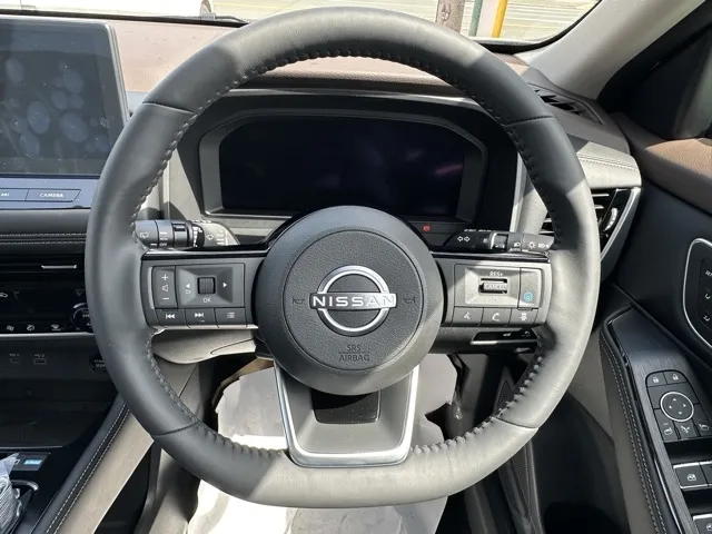 エクストレイル(ニッサン)G e-4ORCE サンルーフ ルーフレール 寒冷地登録済未使用車 7