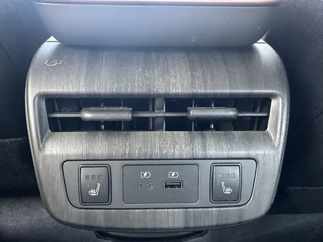 アリア(ニッサン)B6中古車 5