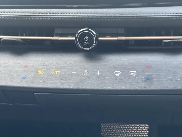 アリア(ニッサン)B6中古車 18