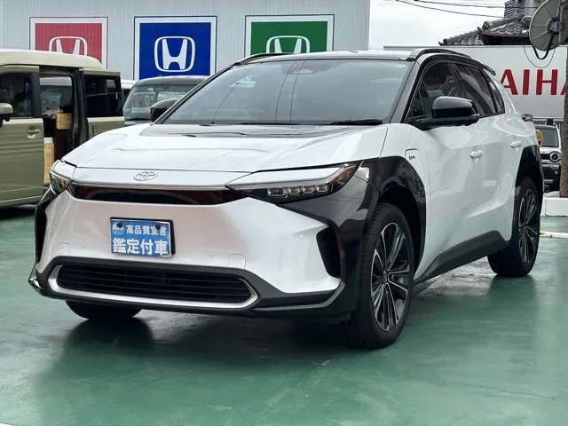 bZ4X(トヨタ)Z中古車 1