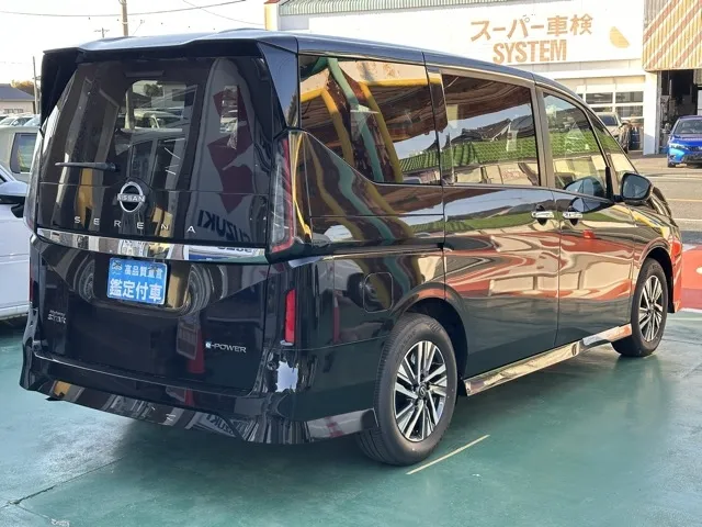 セレナ(ニッサン)eパワーハイウェイスターV アラウンドビューモニター 12.3ナビ登録済未使用車 11