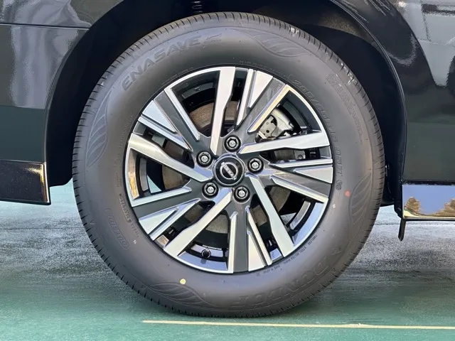 セレナ(ニッサン)eパワーハイウェイスターV アラウンドビューモニター 12.3ナビ登録済未使用車 12