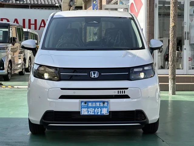 フリード(ホンダ)e：HEV エアー EX ６人乗登録済未使用車 27