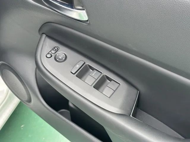 フィット(ホンダ)HOME（ホーム）中古車 10