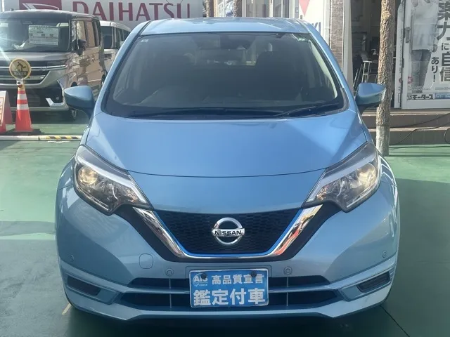 ノート(ニッサン)eパワーX中古車 25