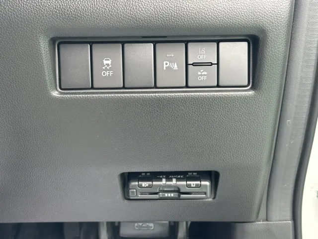 スイフト(スズキ)ベースグレード　セーフティパッケージ 全方位カメラ AT中古車 13