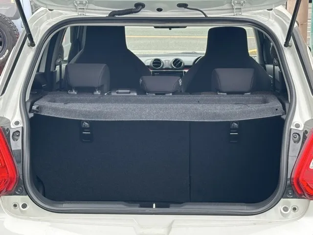 スイフト(スズキ)ベースグレード　セーフティパッケージ 全方位カメラ AT中古車 8