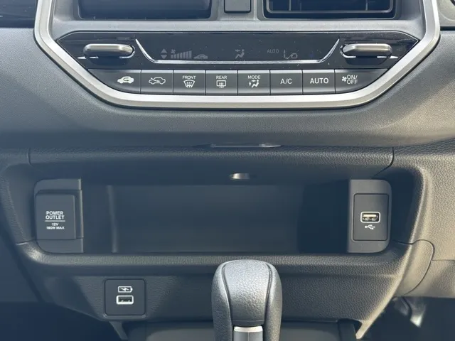 WR-V(ホンダ)Xディーラ-試乗車 17