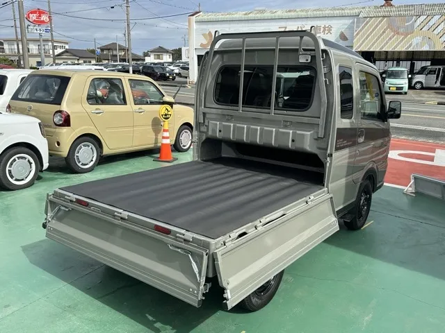 キャリートラック(スズキ)スーパーキャリイXリミテッド 4WD AT中古車 7