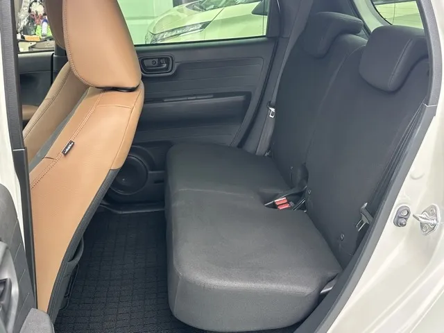 N-ONE(ホンダ)オリジナル スタイルプラスアーバン中古車 4