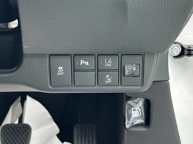 N-ONE(ホンダ)ＲＳ ６ＭＴ届出済未使用車 13
