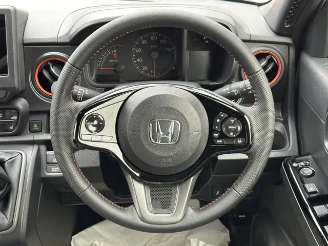 N-ONE(ホンダ)ＲＳ ６ＭＴ届出済未使用車 6