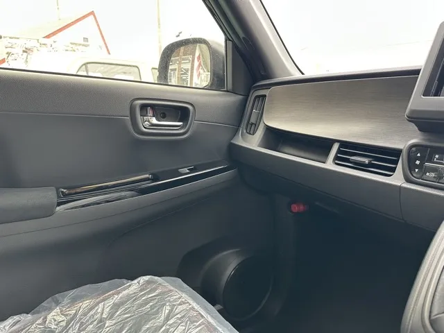 N-ONE(ホンダ)ＲＳ ６ＭＴ届出済未使用車 17