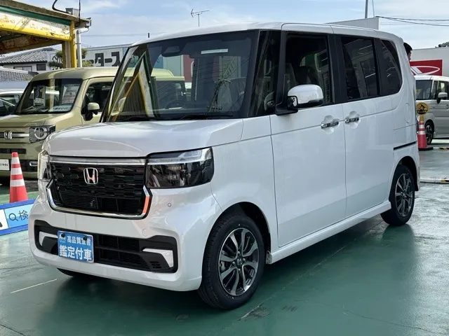 N-BOX(ホンダ)N-BOXカスタム 両側PSD届出済未使用車 1
