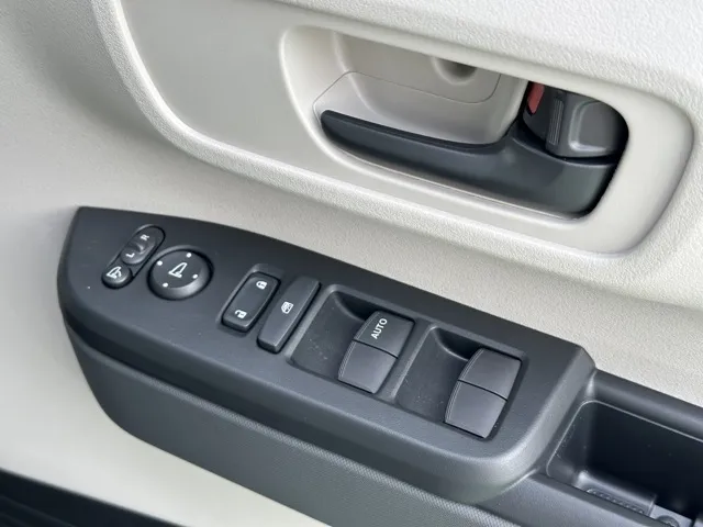 N-BOX(ホンダ)N-BOX コンフォートＰ届出済未使用車 14