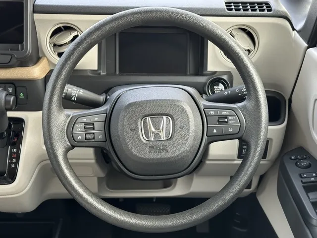 N-BOX(ホンダ)N-BOX コンフォートＰ届出済未使用車 6