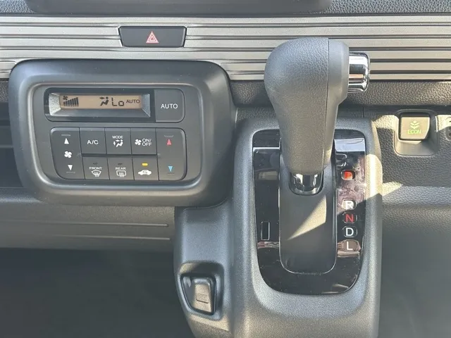 N-VAN(ホンダ)FUNターボ届出済未使用車 19