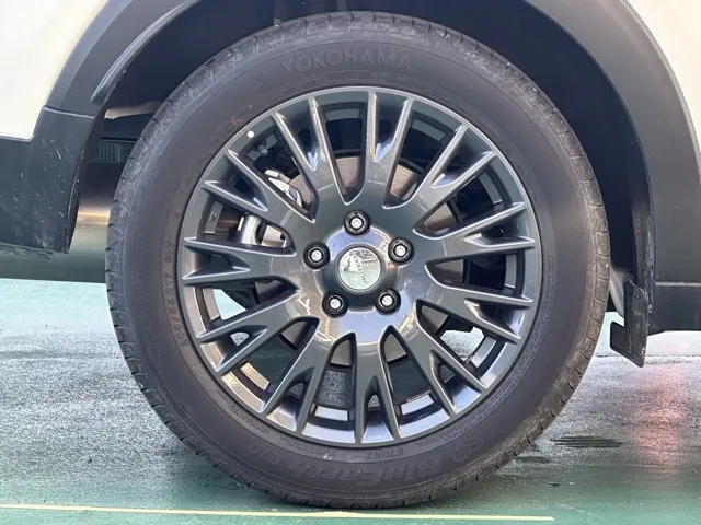 キックス(ニッサン)オーテック中古車 9