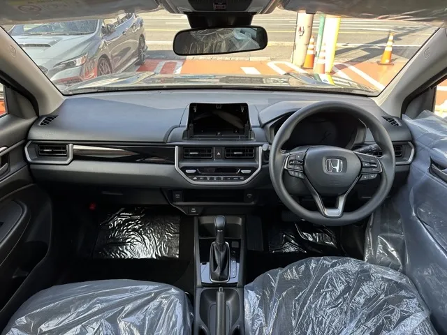 WR-V(ホンダ)X登録済未使用車 5