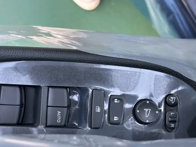 WR-V(ホンダ)X登録済未使用車 13