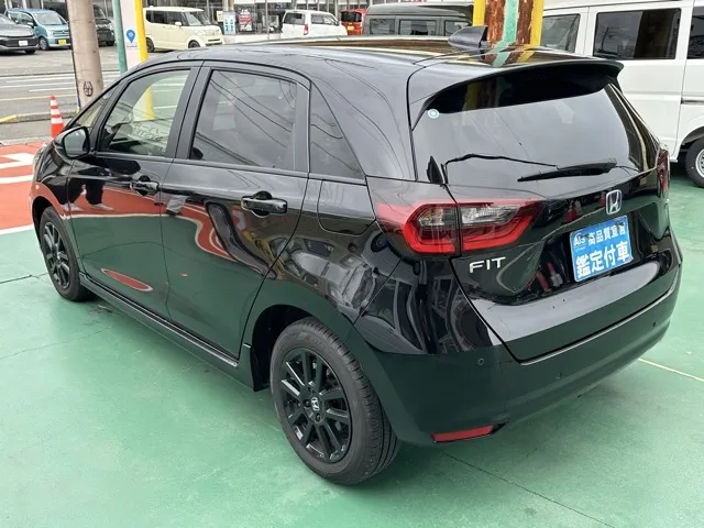 フィット(ホンダ)e：HEV ホーム ブラックスタイル中古車 2