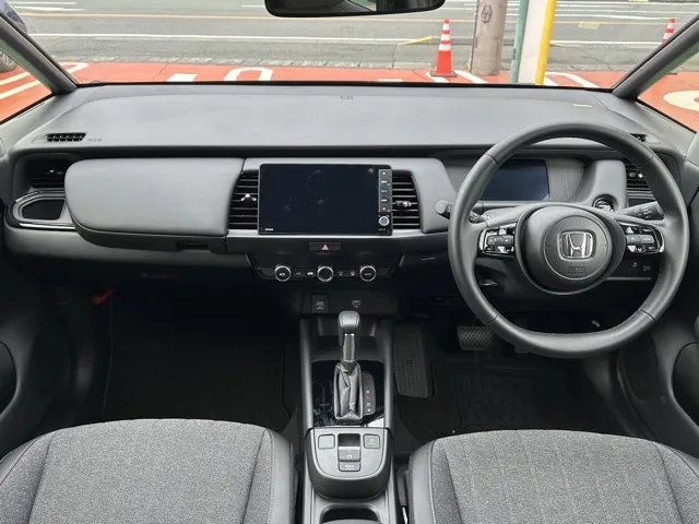 フィット(ホンダ)e：HEV ホーム ブラックスタイル中古車 5