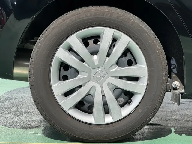 フィット(ホンダ)HOME（ホーム）中古車 11