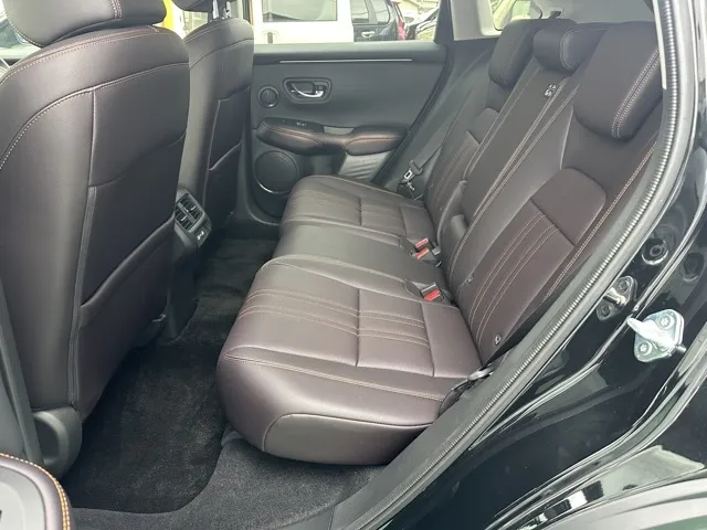 ZR-V(ホンダ)e：HEV Z ４ＷＤ 中古車 4