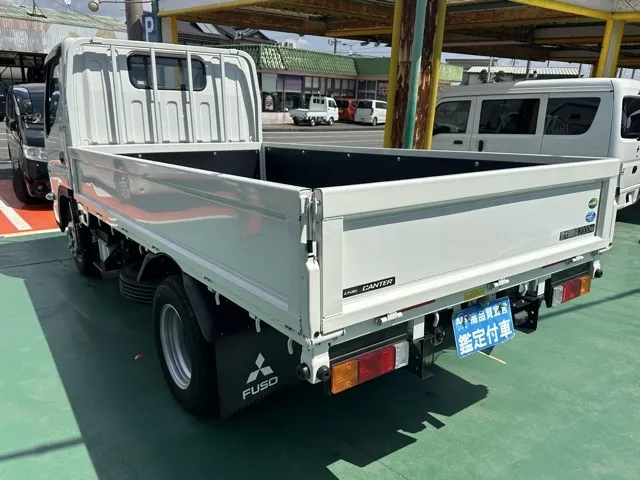 キャンター(三菱)全低床 平ボディ ２ｔ登録済未使用車 2