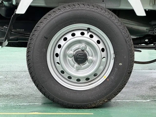 キャリートラック(スズキ)KC 4WD 5MT届出済未使用車 9