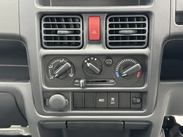 キャリートラック(スズキ)KC 4WD 5MT届出済未使用車 13