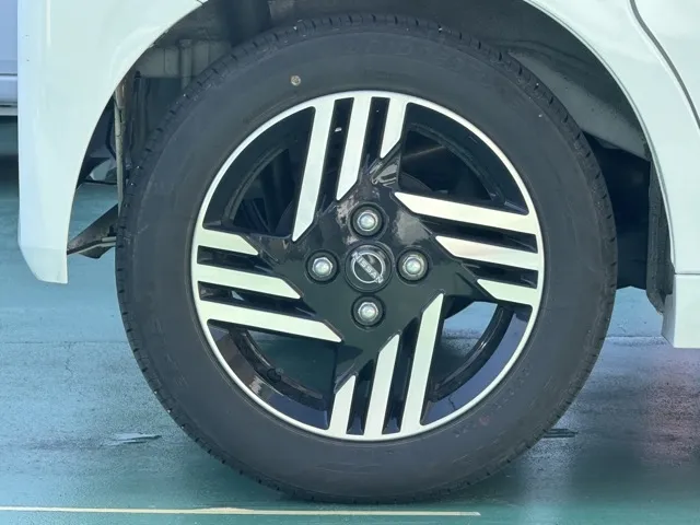 ルークス(ニッサン)ハイウェイスターX中古車 13