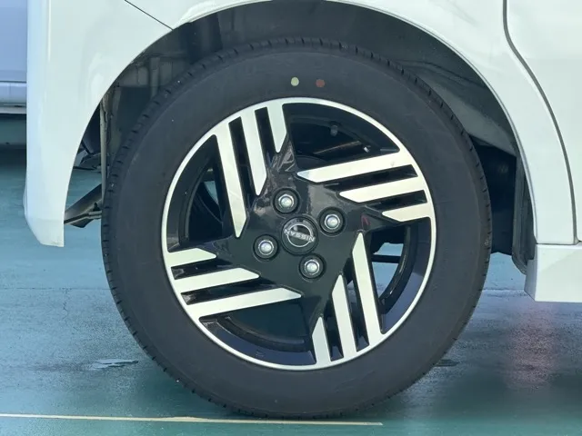 ルークス(ニッサン)ハイウェイスターX中古車 13