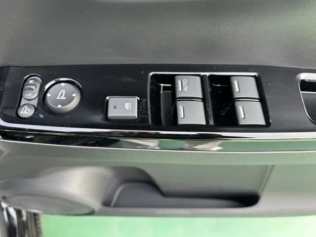 N-ONE(ホンダ)ＲＳ ６ＭＴ届出済未使用車 12