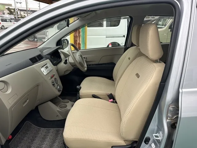 ミラ(ダイハツ)Xスペシャル 5MT中古車 3