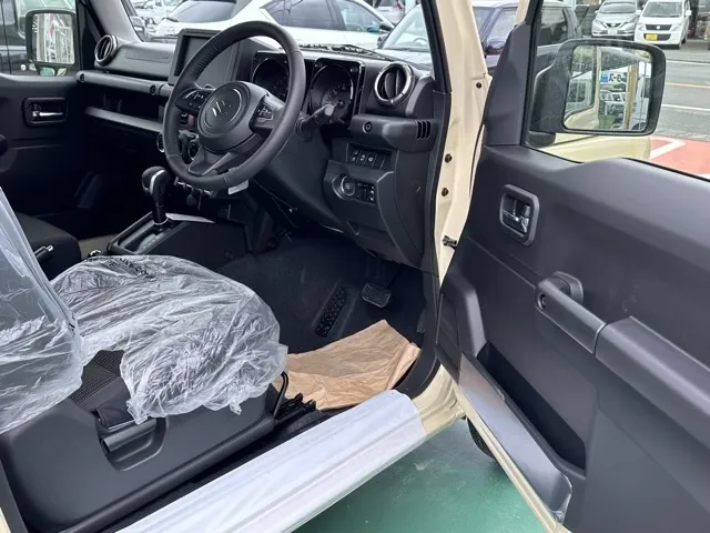 ジムニー(ダムド)XC リトルB WHITE EDITION新車見本展示無 12