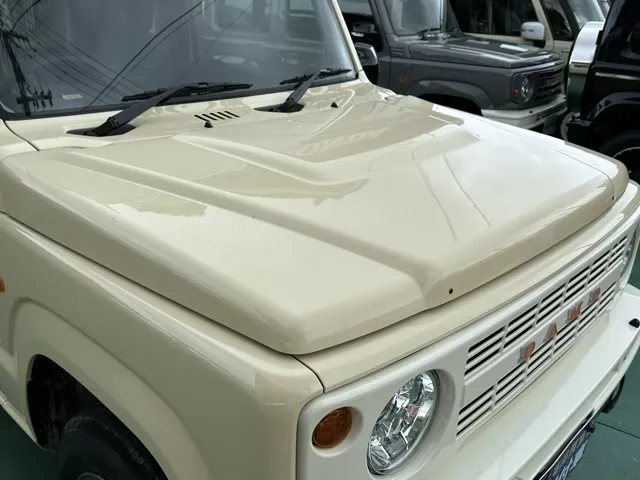 ジムニー(ダムド)XC リトルB WHITE EDITION新車見本展示無 23