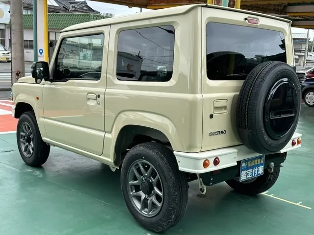 ジムニー(ダムド)XC リトルB WHITE EDITION新車見本展示無 2
