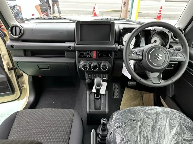 ジムニー(ダムド)XC リトルB WHITE EDITION新車見本展示無 5