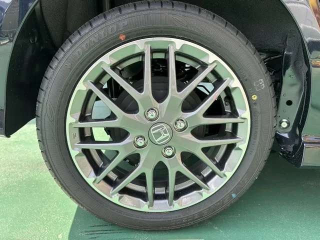 N-BOX(ホンダ)N-BOXカスタムターボ届出済未使用車 13