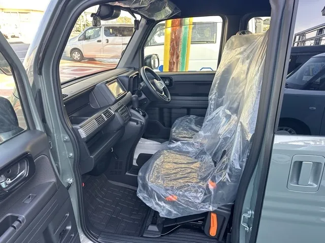 N-VAN(ホンダ)FUNターボ届出済未使用車 3