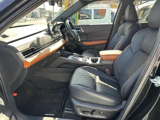 アウトランダー(三菱)P中古車 3