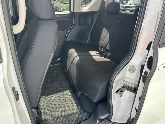 eKクロススペース(三菱)G 4WD中古車 4