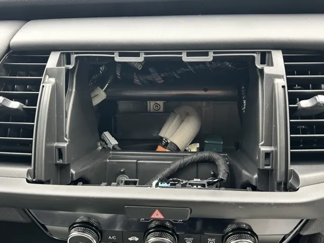 フィット(ホンダ)e：HEV ホーム登録済未使用車 13